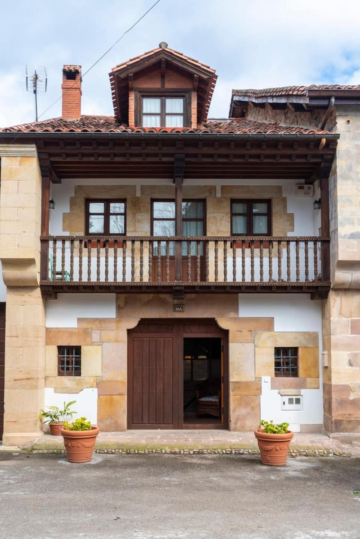 Casa Rural La Carlota Renedo De Cabuerniga Vila Exterior foto